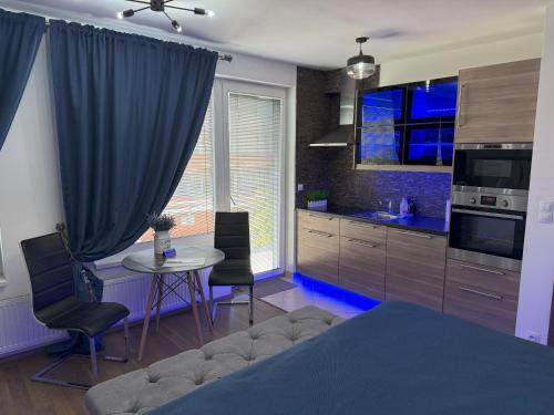 Pitkovice Apartment | Apartment IRON CUBE