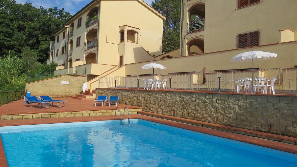Monteverdi Marittimo Apartment | Apartment with panoramic views, quiet location
