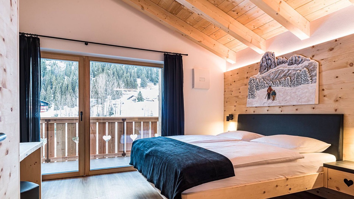 Selva di Val Gardena Apartment | Apartment "Piciulei Pitl" with Mountain View, Garden & Wi-Fi