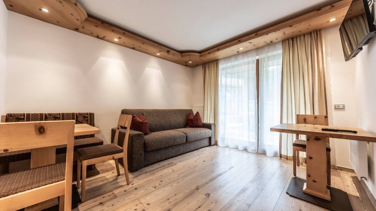 Mareo Apartment | Apartment "Le Table D" with Mountain View, Garden & Wi-Fi