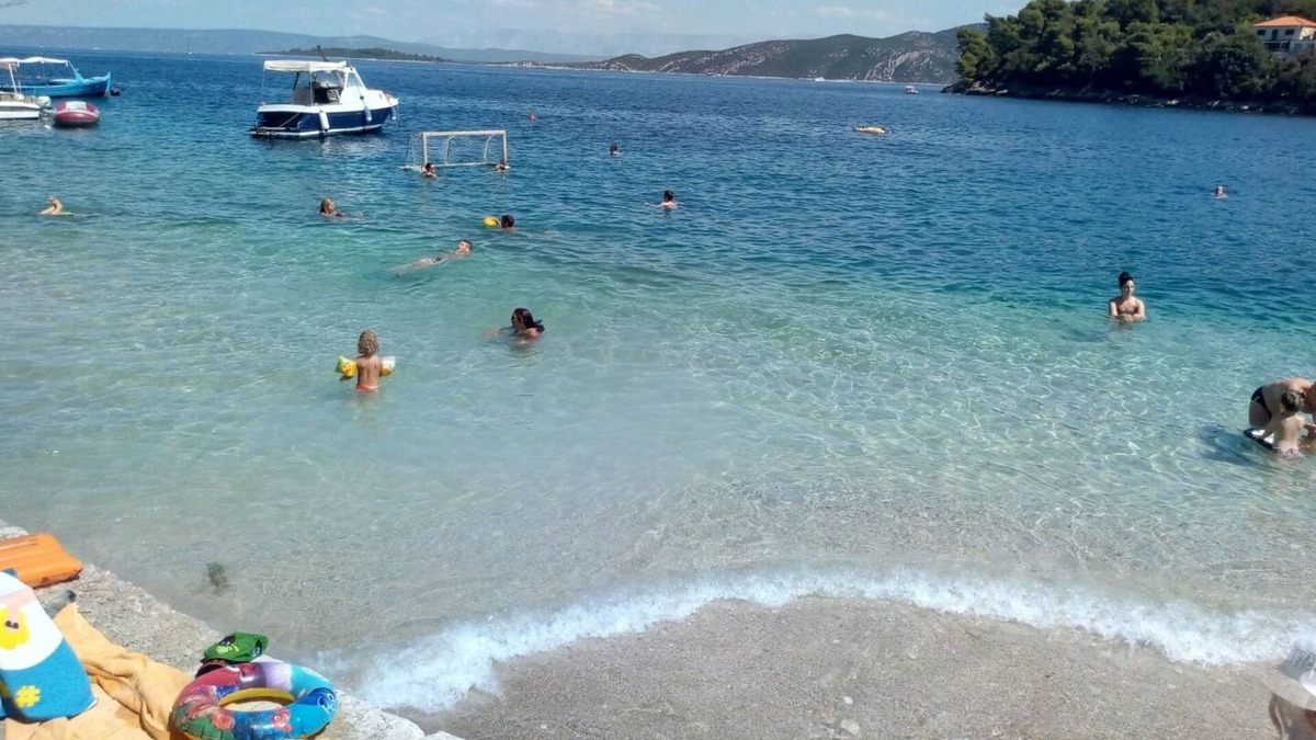 Racisce Apartment | Apartment Ivo - 20m from the sea: A3(2+2) - Racisce, Island Korcula, Croatia
