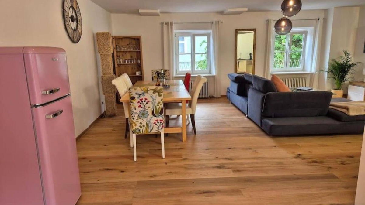 Kolbermoor Apartment | Apartment 'Jelen' with Private Terrace and Wi-Fi