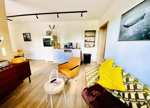 Naumburg Apartment | Apartment Joe's Home-modern,vintage Style