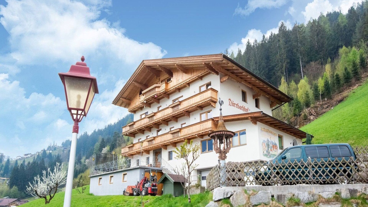 Kaltenbach Apartment | Apartment Kaltenbach near Ski Paradise