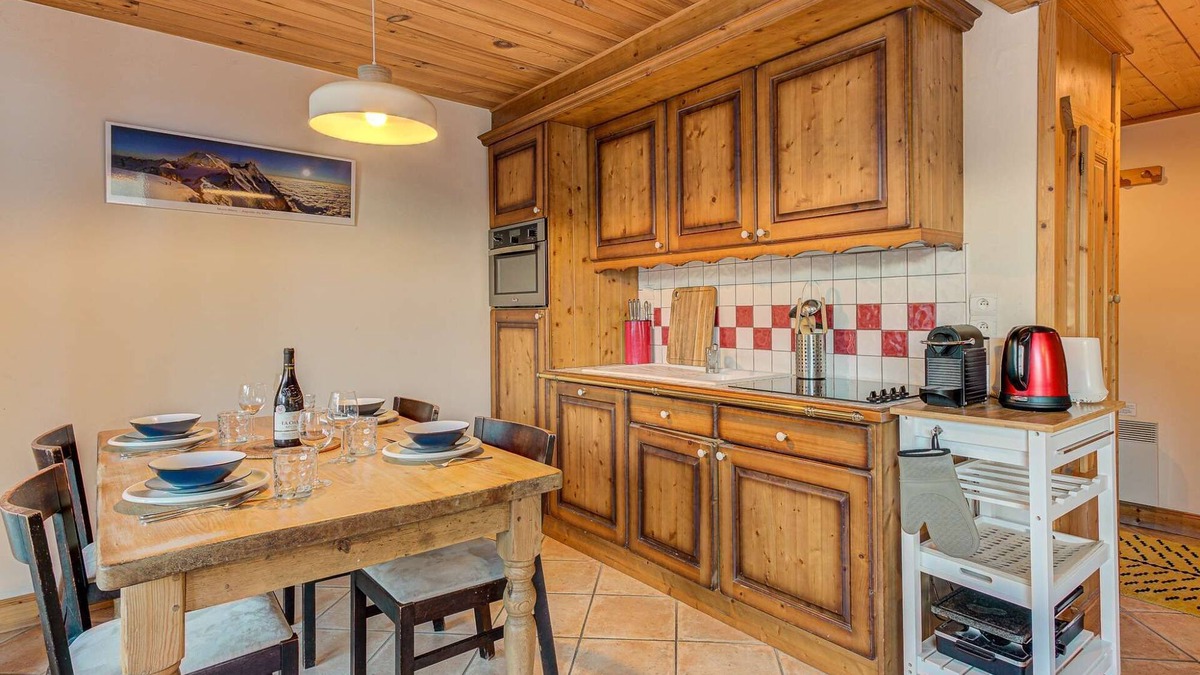 Les Houches Apartment | Apartment Kandahar - Alpes Travel - Les Houches (sleeps 4)