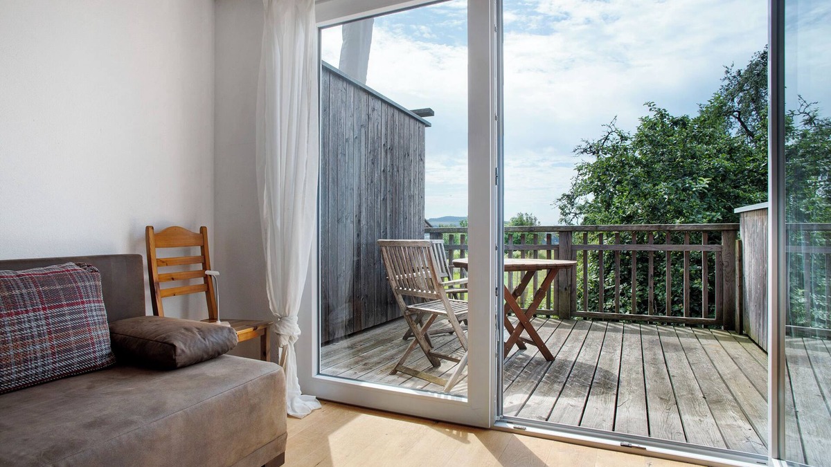 Deggenhausertal Apartment | Apartment 'Kombi Wohnung' with Balcony