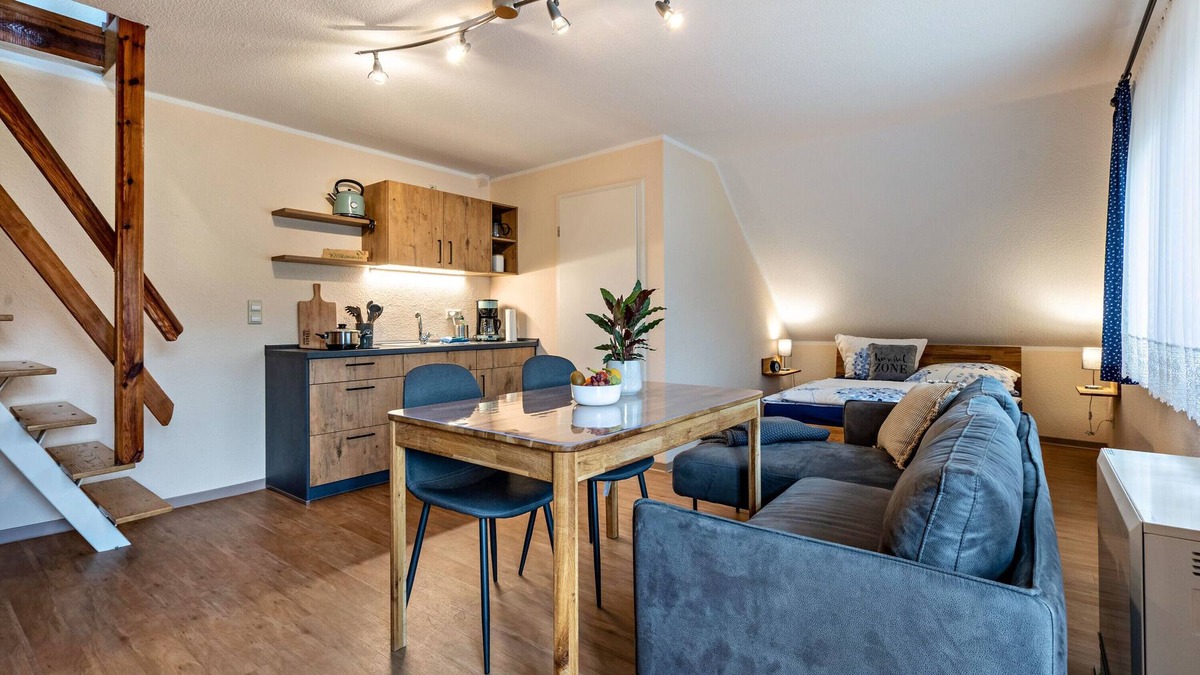Schmogrow Apartment | Apartment 'Kornblume' with Shared Garden, Balcony and Wi-Fi