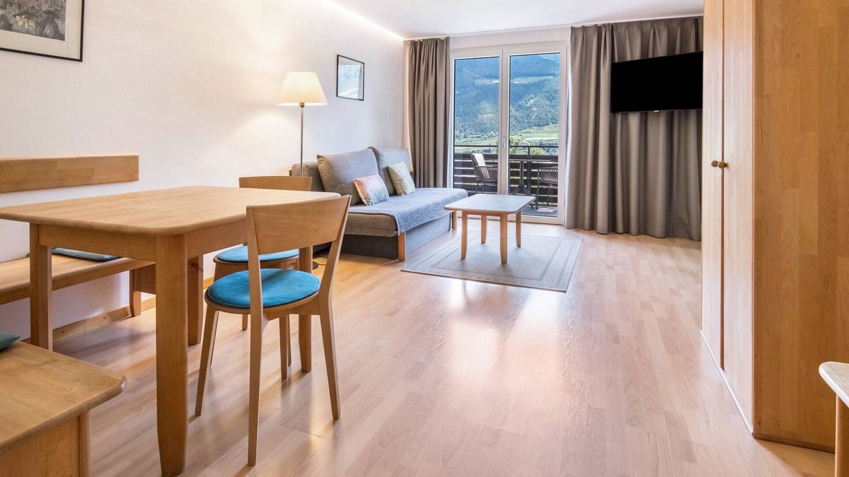 Silandro Apartment | Apartment 'Kortscherhof Apt Typ 2-3' with Mountain View, Shared Garden and Wi-Fi