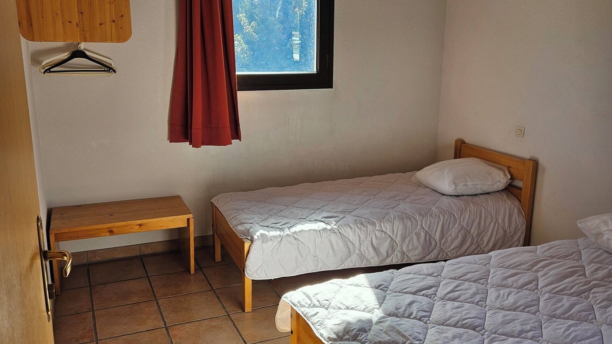 Bourg-Saint-Maurice Apartment | Apartment "Les deux têtes" for 17 People, 5min walk from the funicular