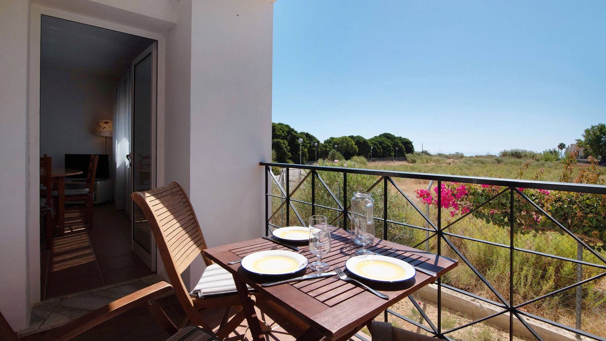 Manta Rota Apartment | Apartment 'Lota Beach' with Balcony and Air Conditioning
