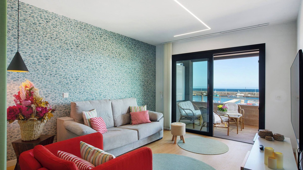 Telde Apartment | Apartment "La Casita del Muelle" with Sea View, Terrace, Balcony & Wi-Fi