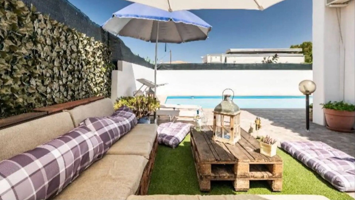 Arbatax Apartment | Apartment 'La Dependace' with Shared Pool, Wi-Fi and Air Conditioning