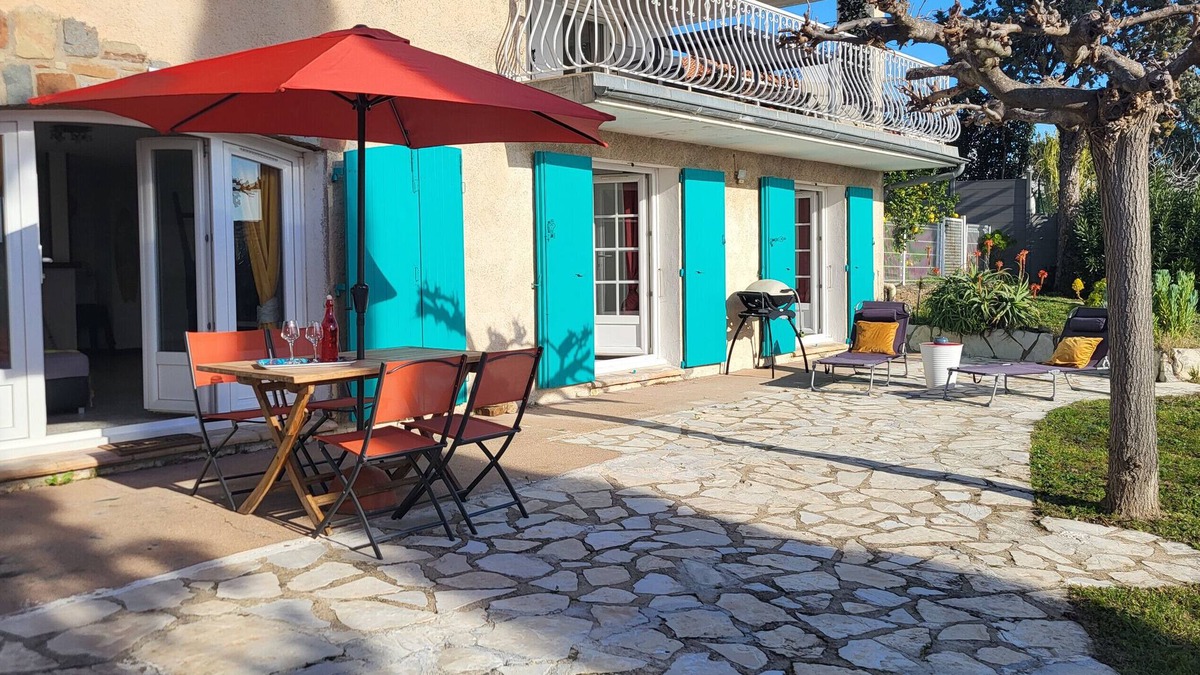 Saint-Aygulf Apartment | Apartment 'La Marina' with Private Terrace and Private Garden