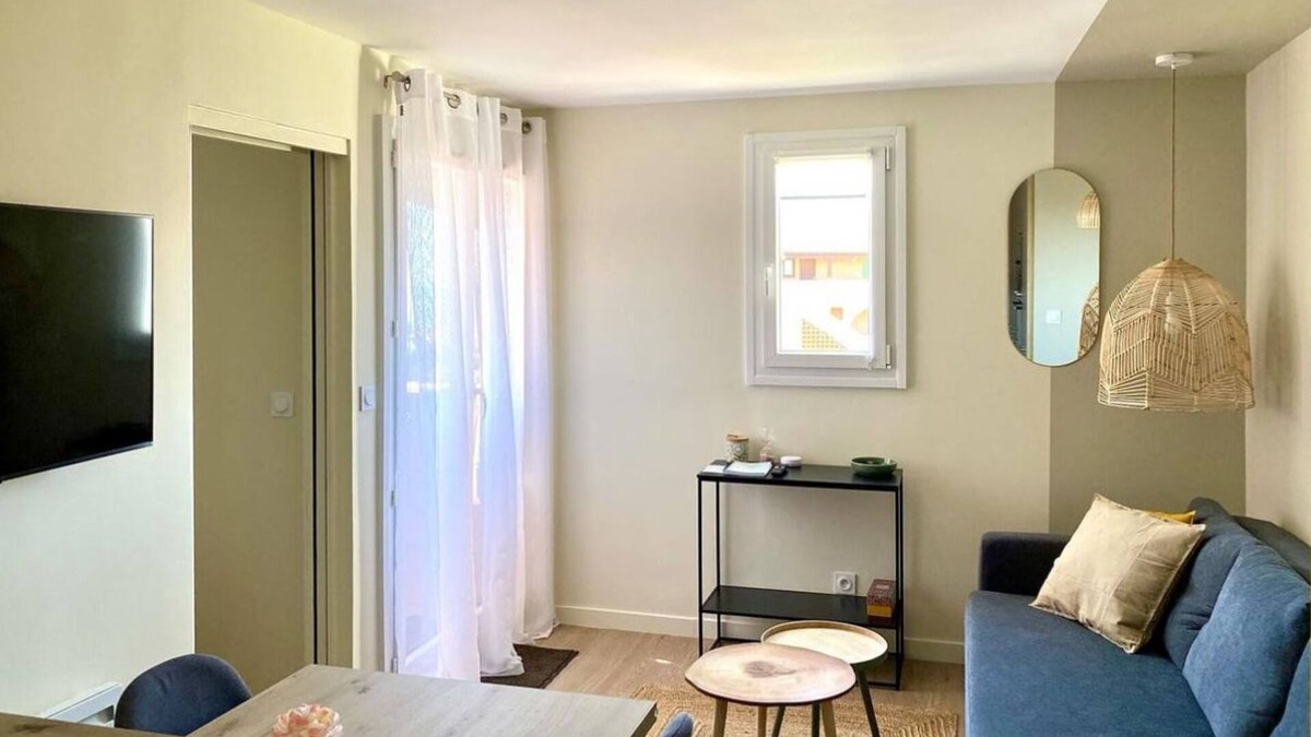 Saint-Pierre-la-Mer Apartment | Apartment 'La Perle Marine' with Sea View, Shared Pool and Wi-Fi
