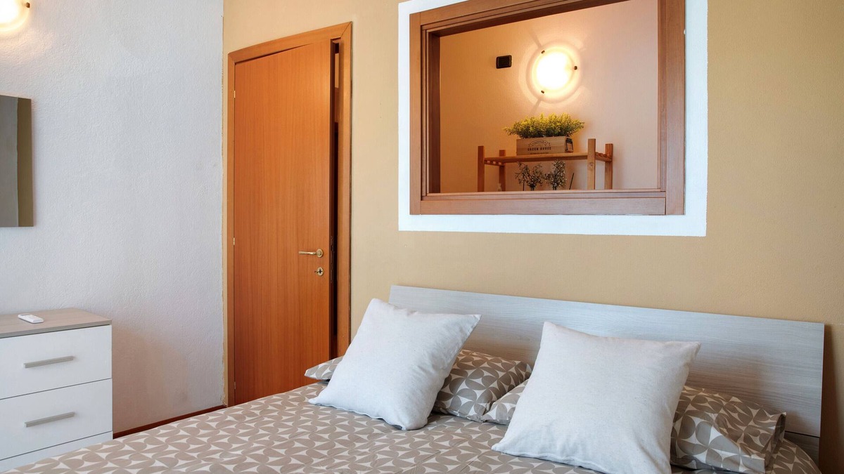 Castello dell'Acqua Apartment | Apartment 'La Terrazza' with Mountain View, Wi-Fi and Air Conditioning