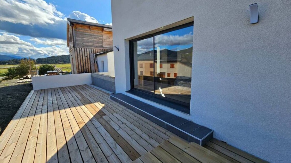 Superbolquere Apartment | Apartment le blanc neige