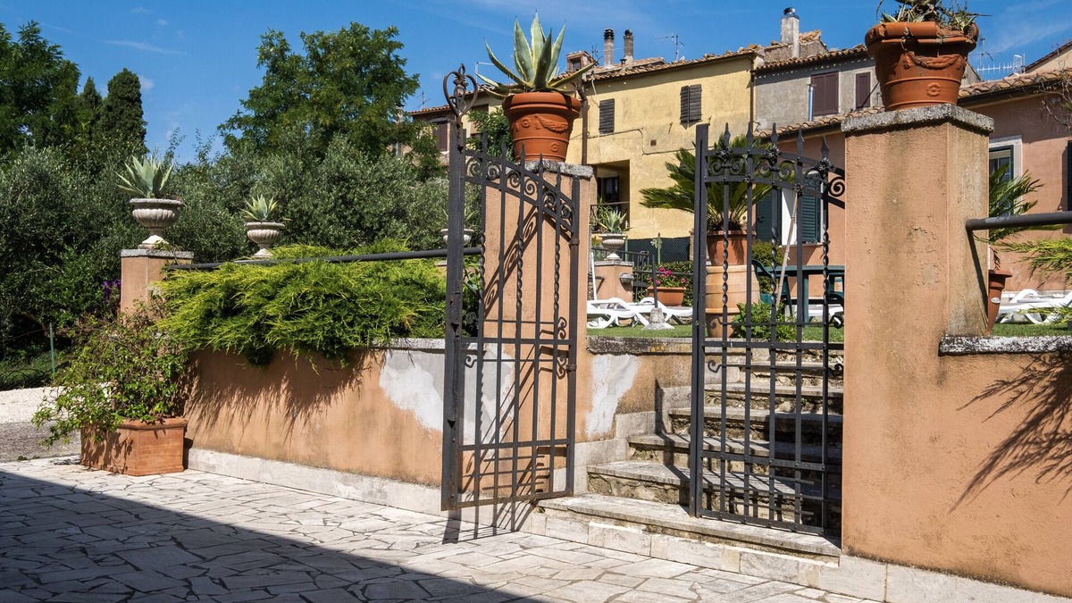 Poggio Murella Apartment | Apartment "Le Case di Titti 4" with Shared Garden & Wi-Fi