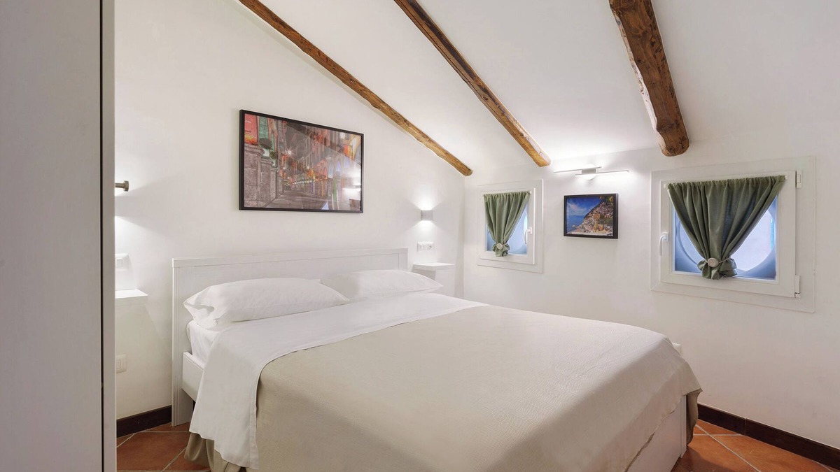 Cava de' Tirreni Apartment | Apartment 'Le Petite Suisse' with Mountain View, Wi-Fi and Air Conditioning
