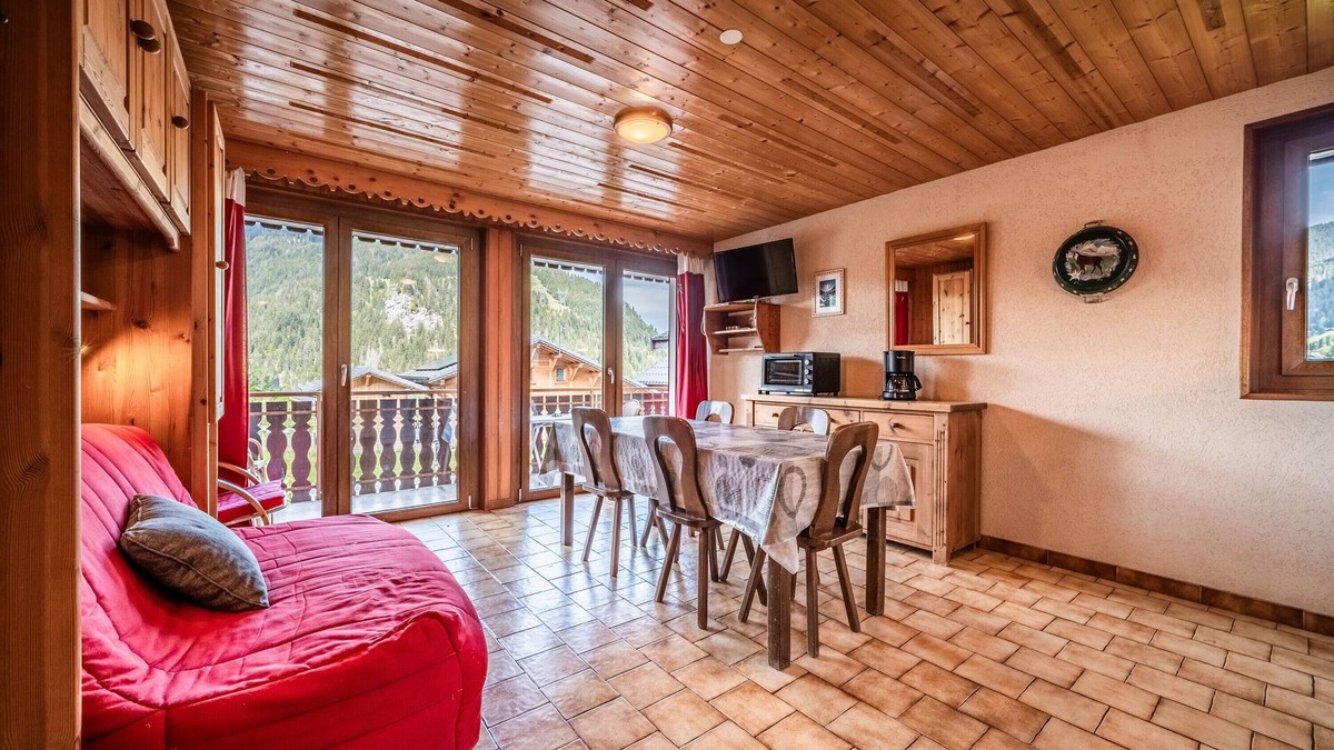 Chatel Apartment | Apartment 'Le Rooky - 4 Pers' with Mountain View, Balcony and Wi-Fi