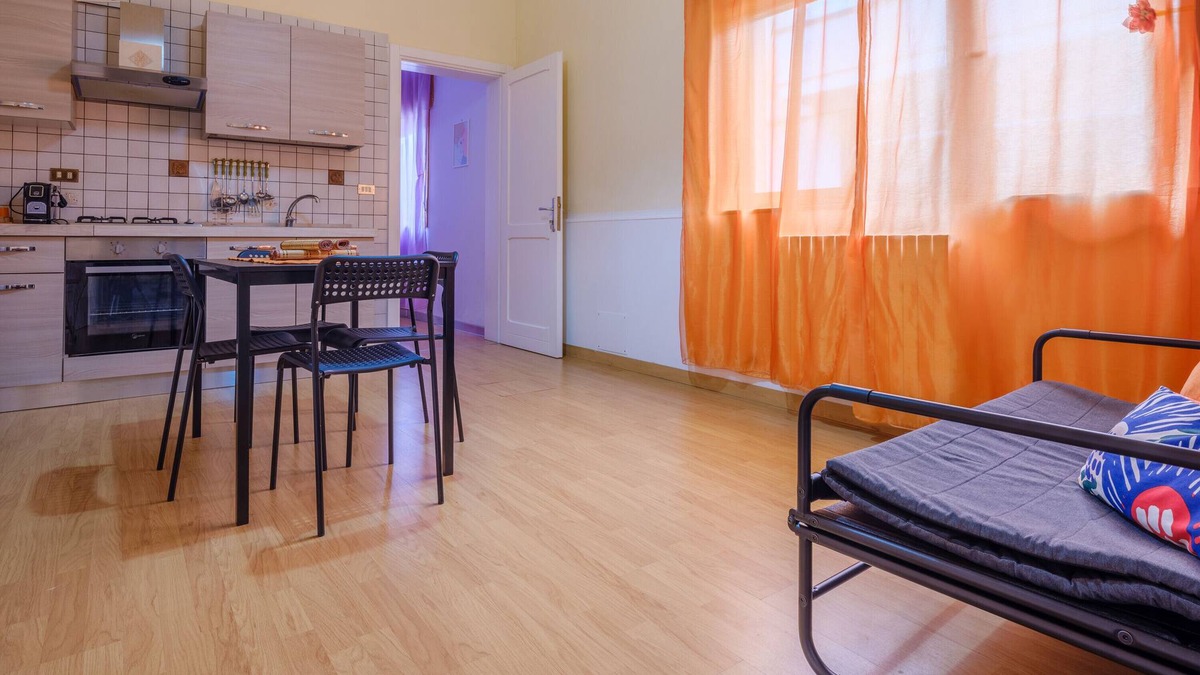 Veglie Apartment | Apartment 'Leader' with Private Garden, Wi-Fi and Air Conditioning