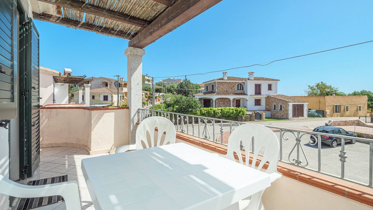 Limpiddu Apartment | Apartment 'Limpiddu 3' with Mountain View, Shared Garden and Wi-Fi
