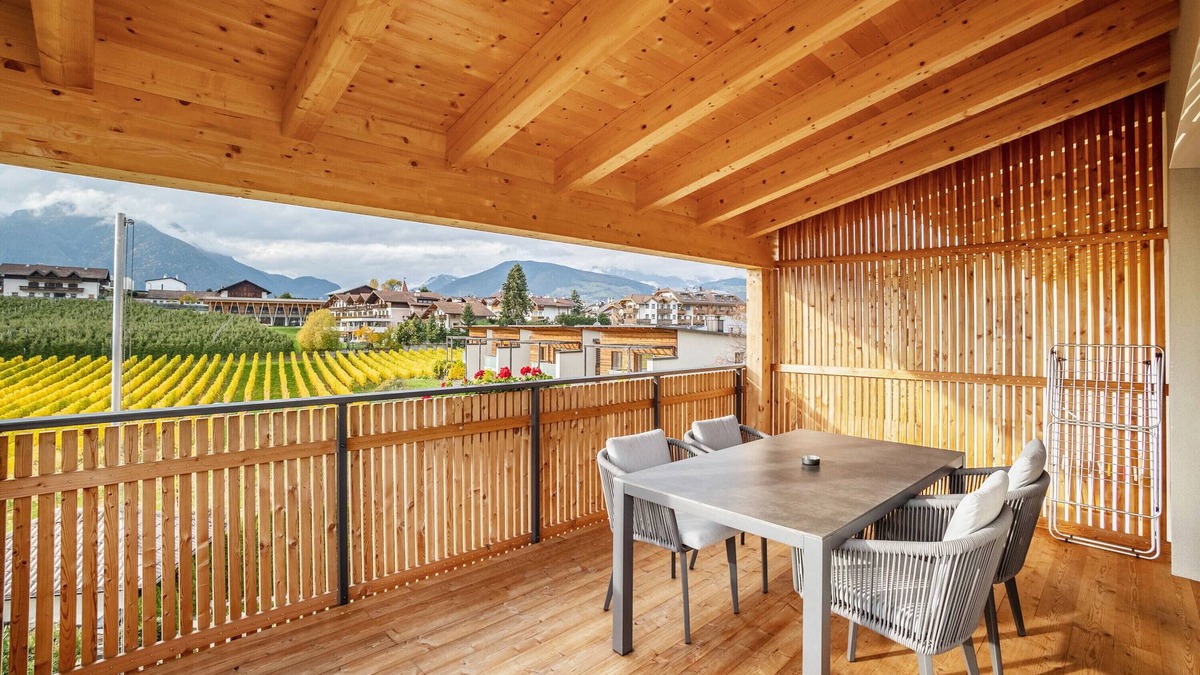 Naz Apartment | Apartment 'Linderhof Panorama Terrasse' with Mountain View, Shared Pool and Wi-Fi