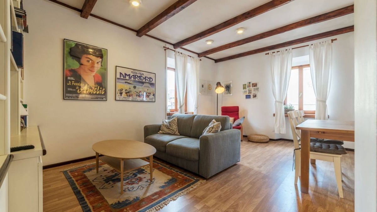 Celio Apartment | Apartment located on the second floor of a typical period building without a lift.In 55 square meters of space it comfortably accommodates 3 people.Located in a strategic position a short distance from the Colosseum, the Colle Oppio Park and the Basilica