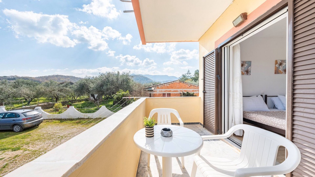 Almiros Beach Apartment | Apartment 'Lotus 3' with Sea View, Wi-Fi and Air Conditioning