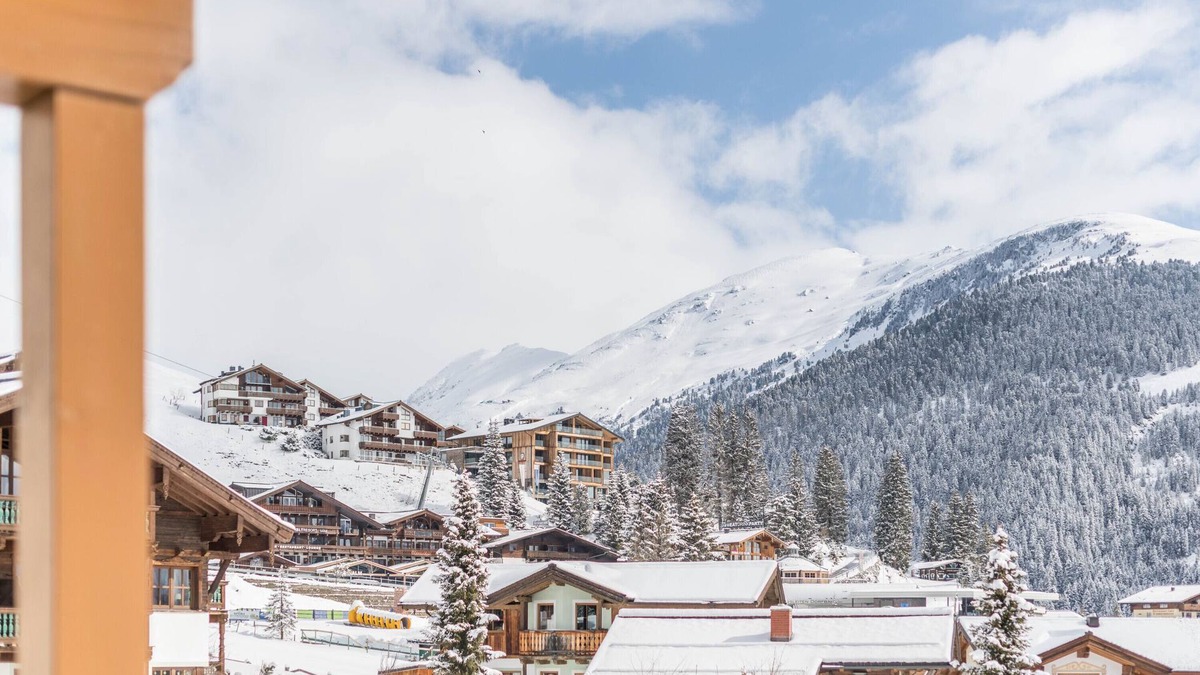 Auffach Apartment | Apartment 'Luisalle Top 1' with Mountain View, Shared Terrace and Wi-Fi