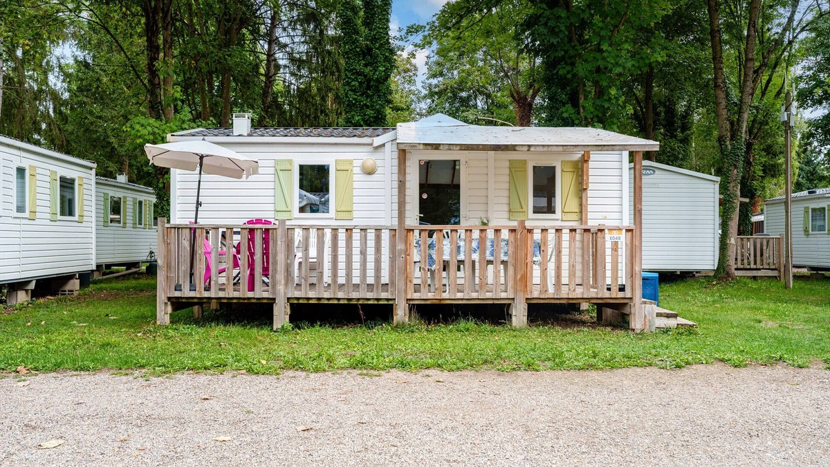 Boofzheim Apartment | Apartment 'Lydia's Mobilhome' with Shared Pool, Private Terrace and Private Garden