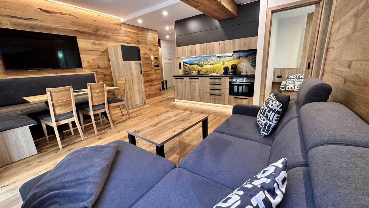 Pec pod Snezkou Apartment | Apartment Máj by Interhome