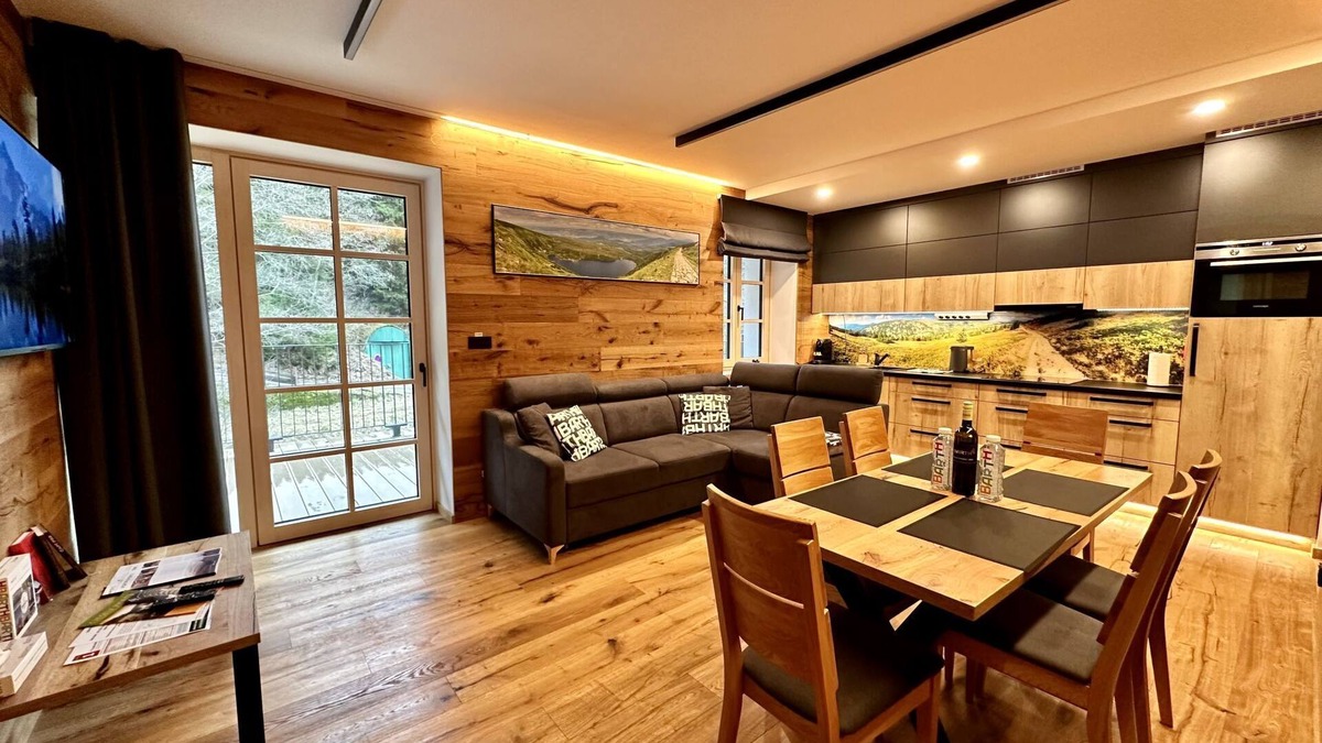 Pec pod Snezkou Apartment | Apartment Máj by Interhome