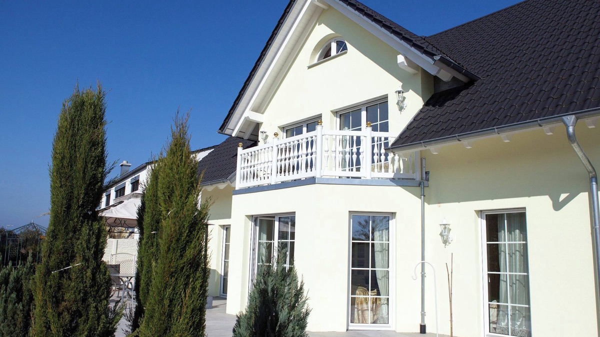 Uhldingen-Muehlhofen Apartment | Apartment 'Mia' with Balcony and Wi-Fi