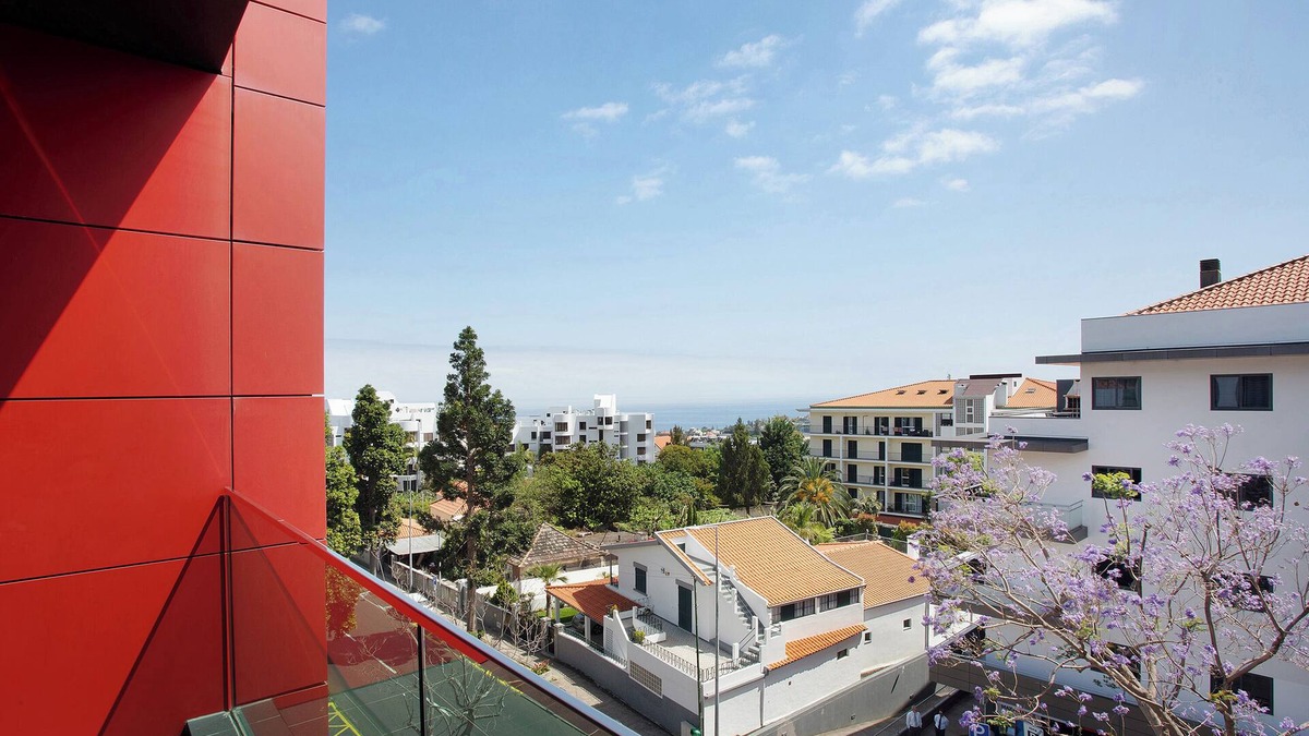 Santo Antonio Apartment | Apartment 'Macedo' with Sea View, Balcony and Wi-Fi