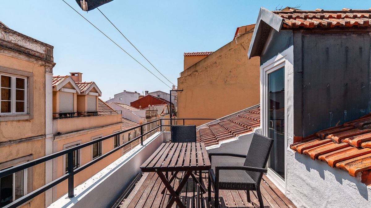 Santos Apartment | Apartment 'Madragoa' with Private Terrace, Balcony and Wi-Fi
