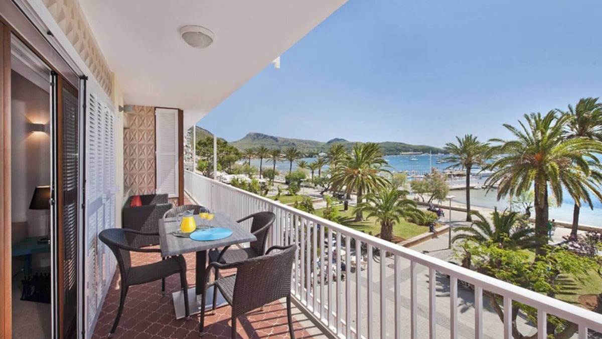 Puerto de Pollensa Apartment | Apartment 'Maina' with Sea View, Wi-Fi and Air Conditioning