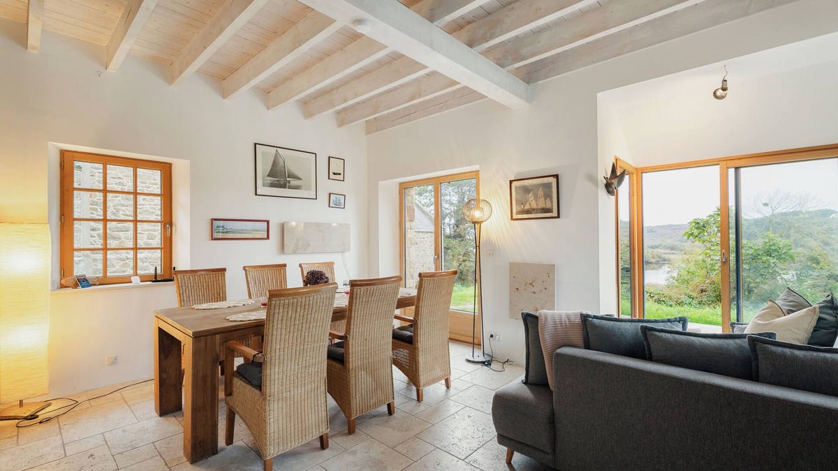 Cancale House | Apartment 'Maison Mer' with Sea View, Shared Terrace and Private Garden