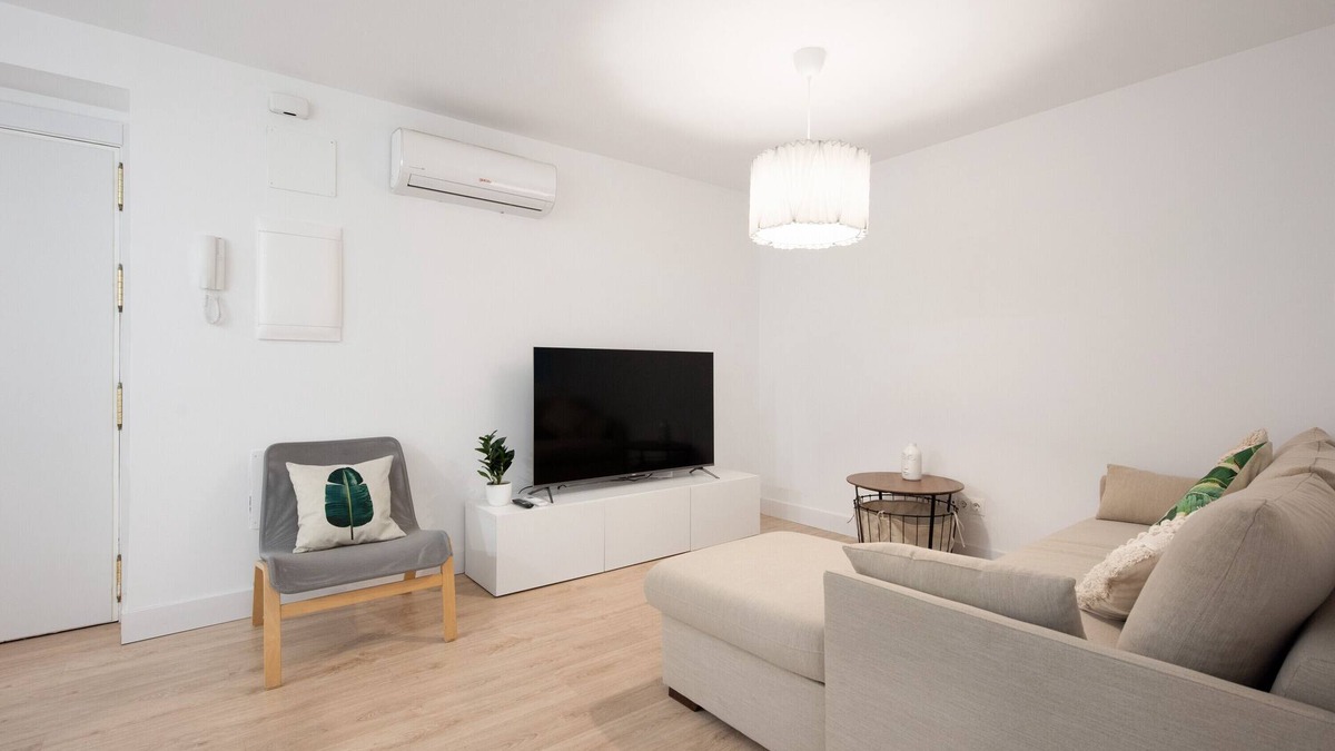 La Trinidad Apartment | Apartment 'Malaga Hub' with Wi-Fi and Air Conditioning