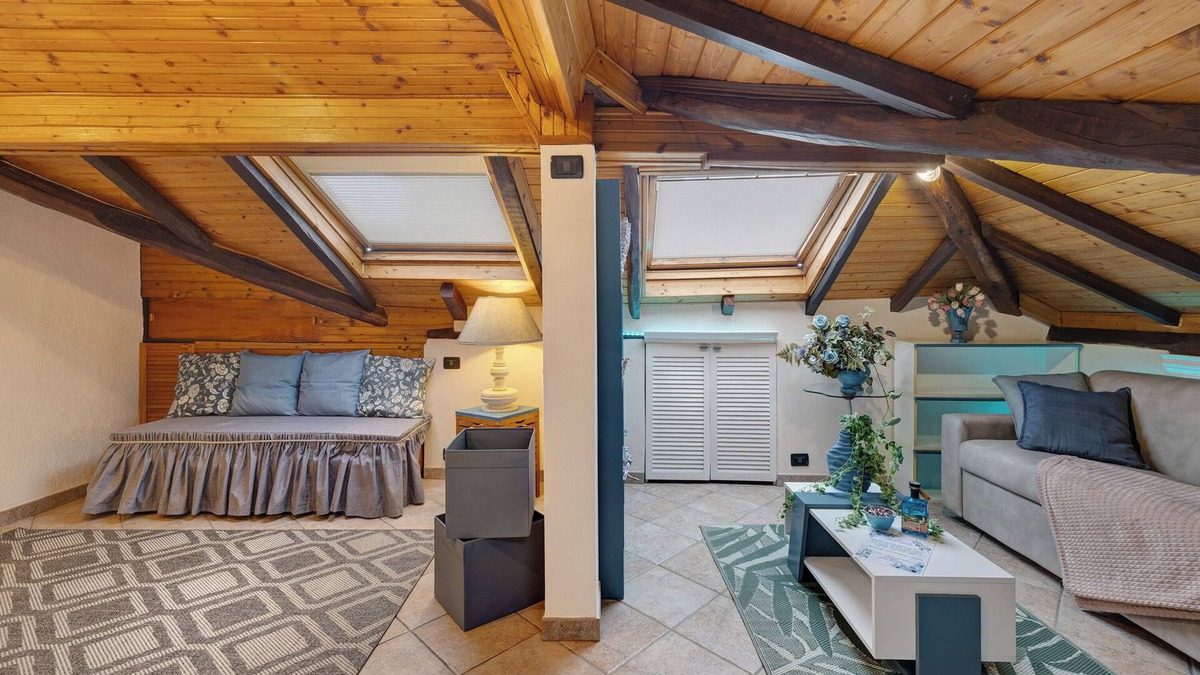 Savona Apartment | Apartment 'Mansarda Sotto Le Stelle' with Sea View, Wi-Fi and Air Conditioning