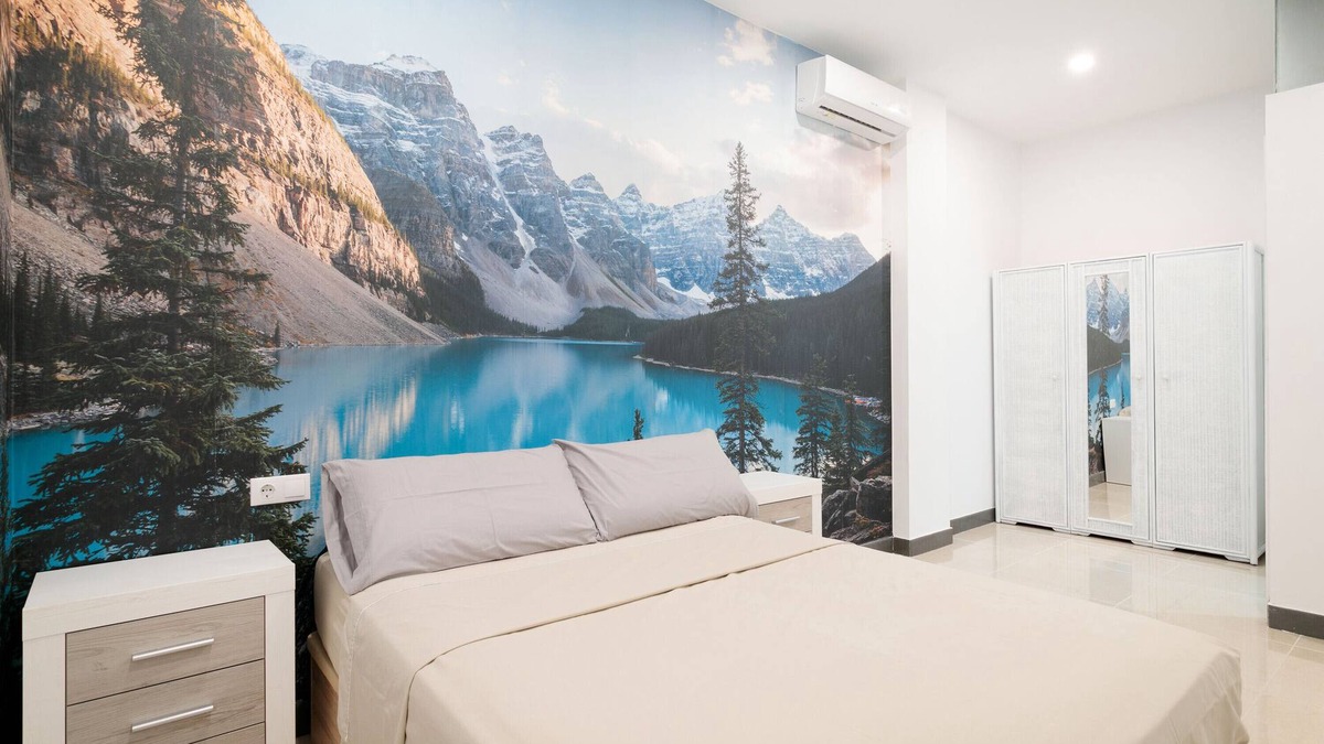 Alicante Apartment | Apartment 'Mar Y Sol' with Private Terrace, Wi-Fi and Air Conditioning