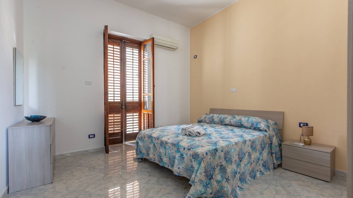 Acquedolci Apartment | Apartment 'Marianna' with Balcony and Air Conditioning