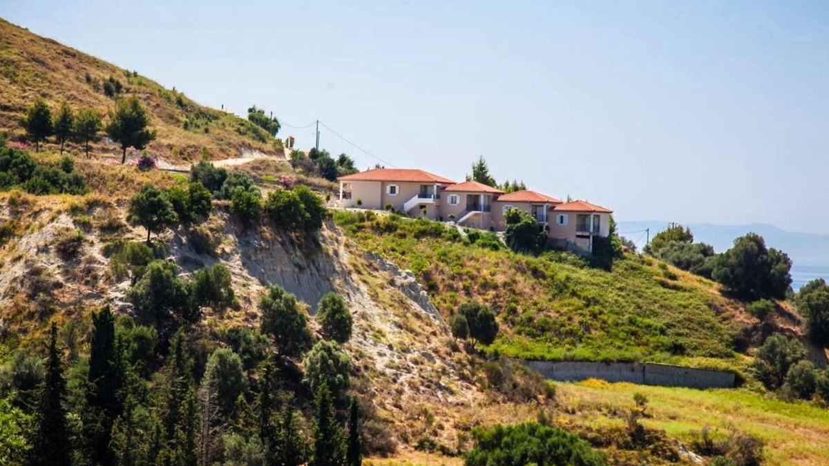 Kefalonia Apartment | Apartment Maspali Spiros with Sea View, Balcony & Wi-Fi