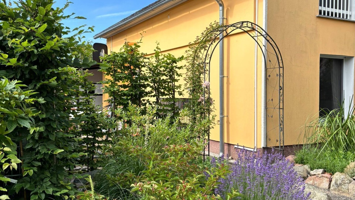 Zempin Apartment | Apartment 'Mien Lüttes Glück - Backboord' with Private Terrace, Private Garden and Wi-Fi