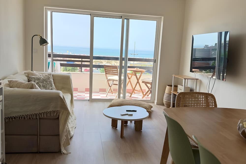 Vila Real Santo Antonio Apartment | Apartment 'Mira Mar' with Sea View, Balcony and Wi-Fi