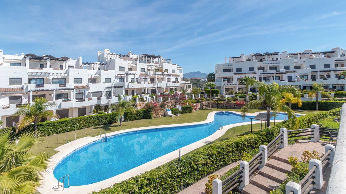 New Golden Mile Apartment | Apartment 'Modern 3 Bed, Sea View and Pool' with Shared Pool, Wi-Fi and Air Conditioning