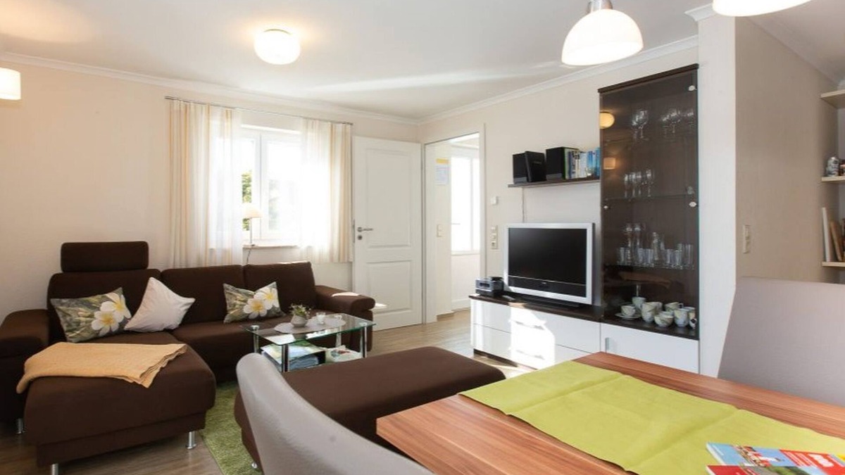 Wangen im Allgaeu Apartment | Apartment 'Morgensonne' with Shared Terrace, Shared Garden and Wi-Fi