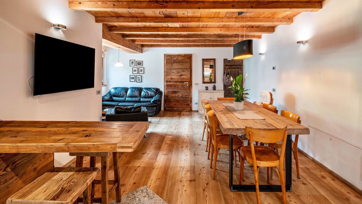 Predazzo Apartment | Apartment 'Mountain Dolomiti Apartament Sauna' with Mountain View and Wi-Fi