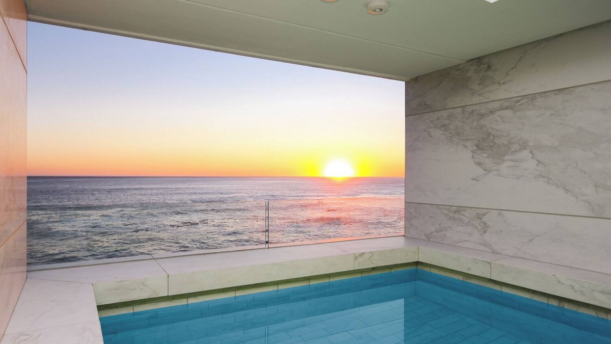 Sea Point Promenade Villa | Apartment Murua - Three Bedroom Villa, Sleeps 6