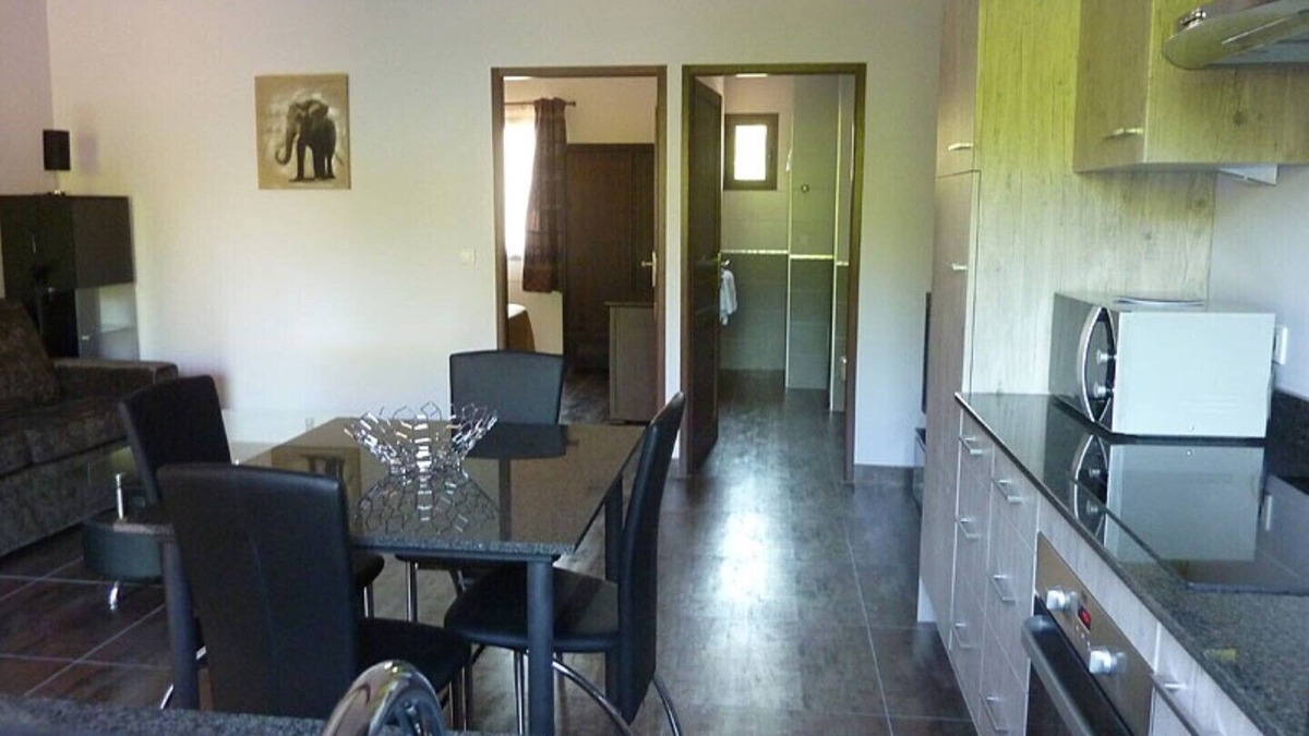 Prades Apartment | Apartment N ° 5 WITH TERRACE AND PRIVATE PARKING - AIR CONDITIONING reversible