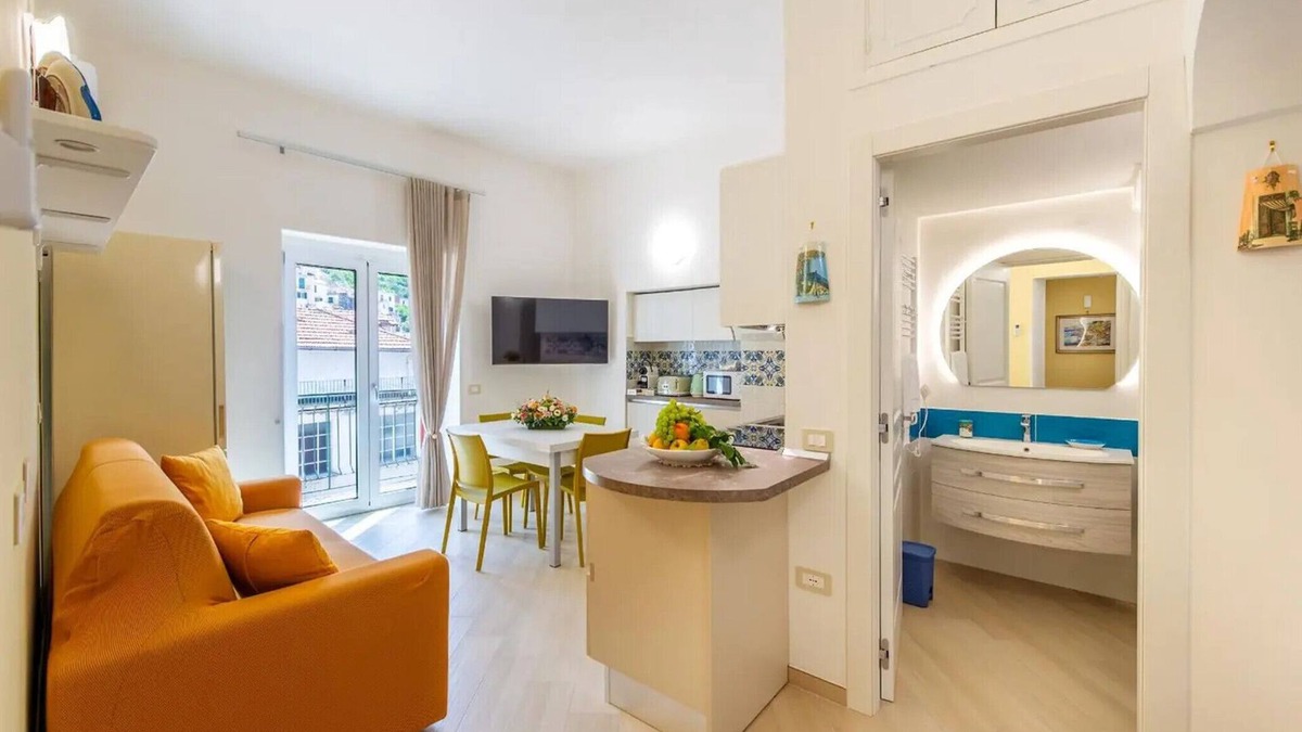 Minori House | Apartment 'Nanninella' with Mountain View, Wi-Fi and Air Conditioning